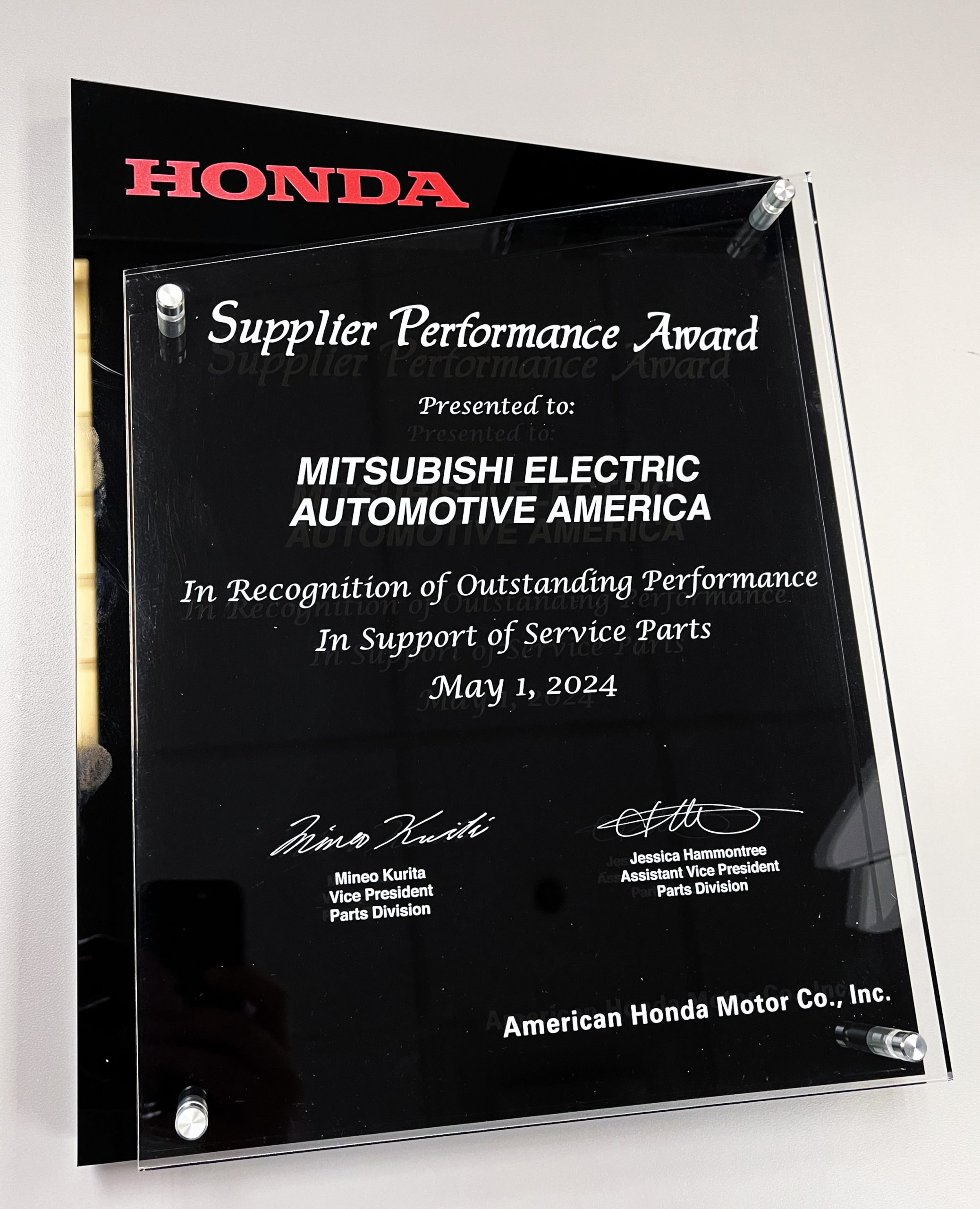 United Radio recognized as Honda 2023 Service Parts Supplier award winner